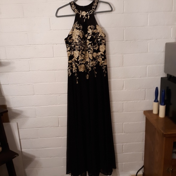 Cachet Dresses & Skirts - Cachet Prom Dress